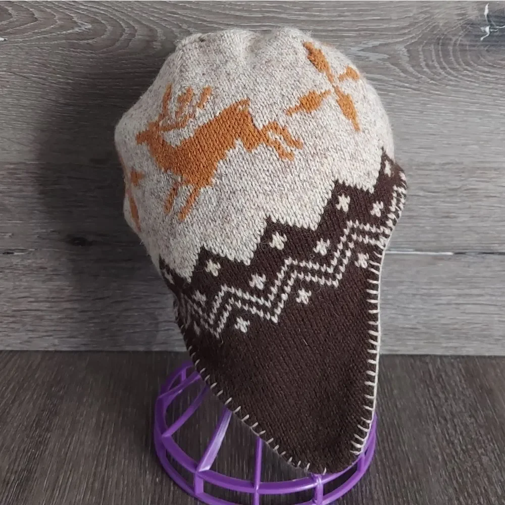 N/A brown cream